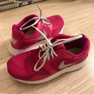 Nike Pink Running Shoes